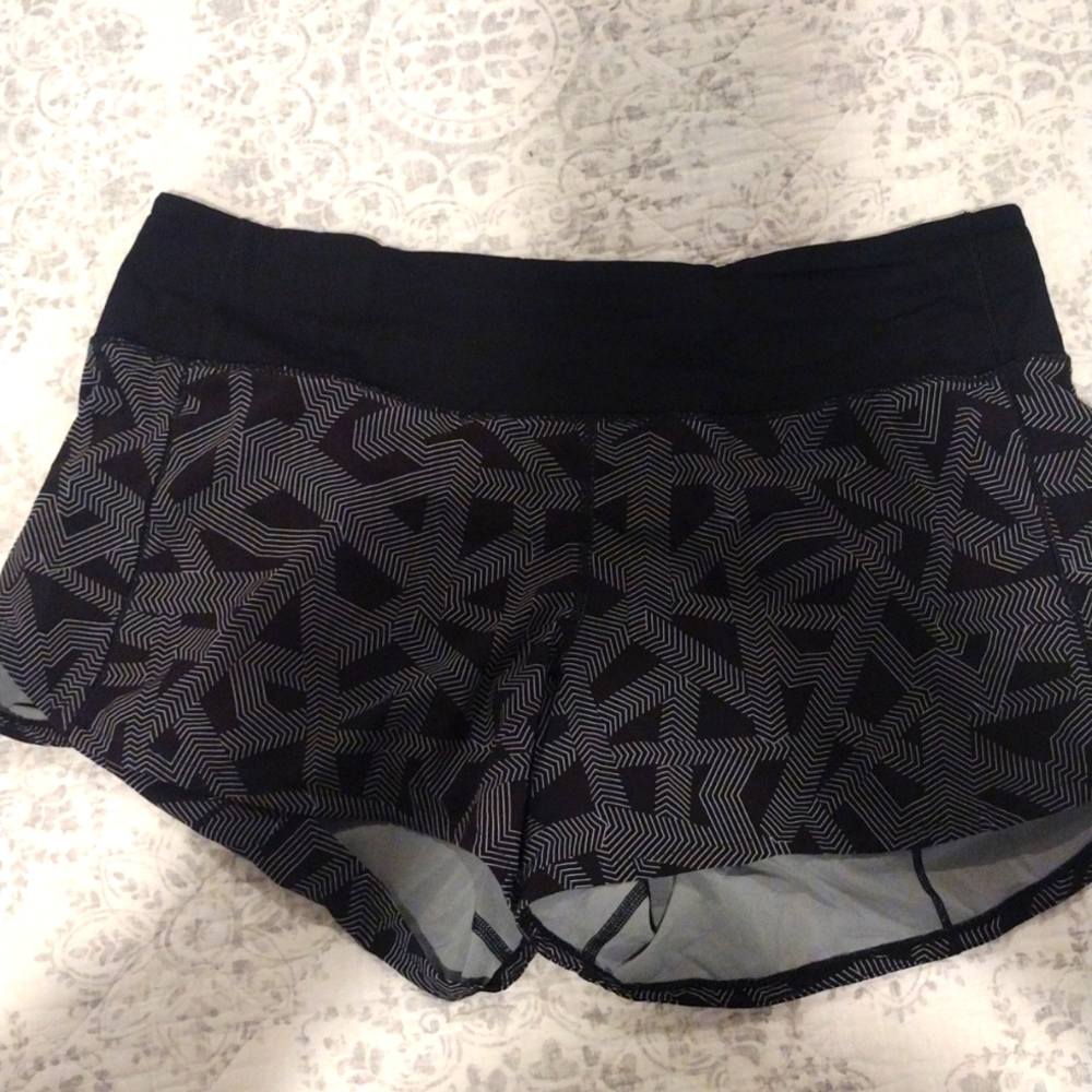 Lululemon Speed Up 4" Shorts